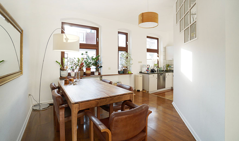 Ready-to-occupy renovated 3-room apartment near Volkspark in Kreuzberg