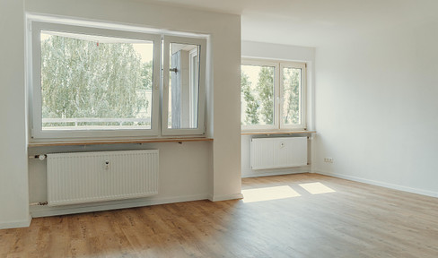 First occupancy after renovation - Bright 3-room apartment with balcony in Weiden