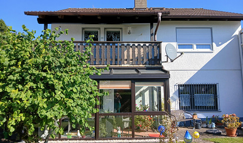 Large, well-kept bungalow with basement