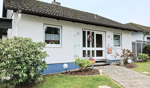 Großer gepflegter Bungalow mit Untergeschoß