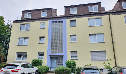 3.5 room Hattingen quiet forest-city proximity, sunny balcony, bathroom: tub, shower, window