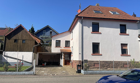 Tolles EIN-/Zweifamilienhaus mit Nebengeb./Werkstatt, Terrasse, überdachter KFZ Stellplatz