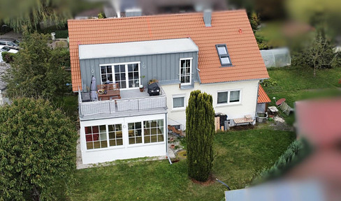 Family-friendly, commission-free semi-detached house with development potential in Mönchsroth