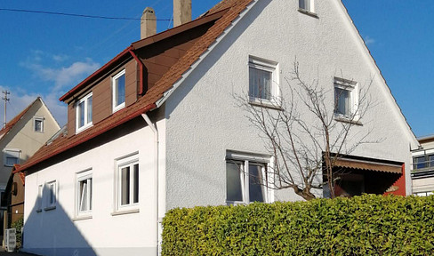 Einfamilienhaus mit sonnigem Garten