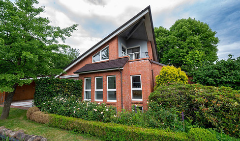 Provisionsfrei: Besonderes Architektenhaus in bevorzugter Lage