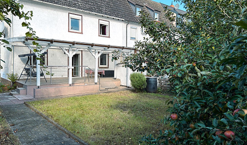 End terraced house in prime location in Rüsselsheim am Main