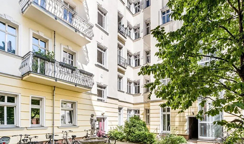 Refurbished gem on Helmholtzplatz - maisonette apartment in Berlin