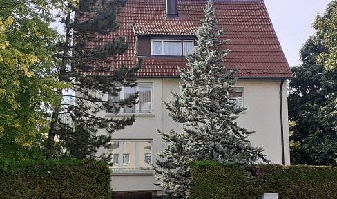 Bright 1-3 family house with large garden in S-Sillenbuch