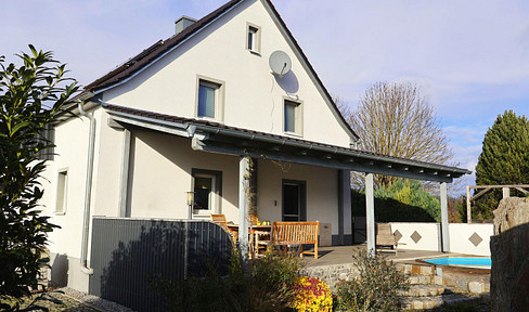 Rural idyll with character - open space for families, creative people and animal lovers - commission-free