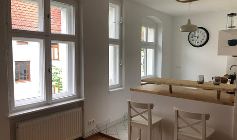 Top quiet location in Boxhagener Kiez - cozy furnished old building apartment with charm!