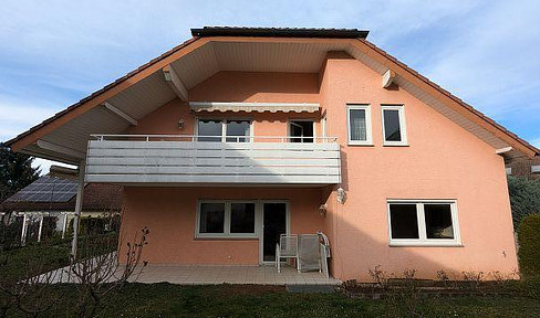 Well-kept house with large garden