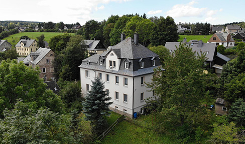 Stilvolles Mehrfamilienhaus im Erzgebirge zu verkaufen