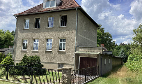 Two-family house in the countryside, quiet living