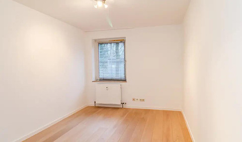 Ready for immediate occupancy: Bright 1-room apartment in Trudering-Riem!