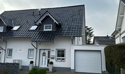 Modern semi-detached house in Reiskirchen