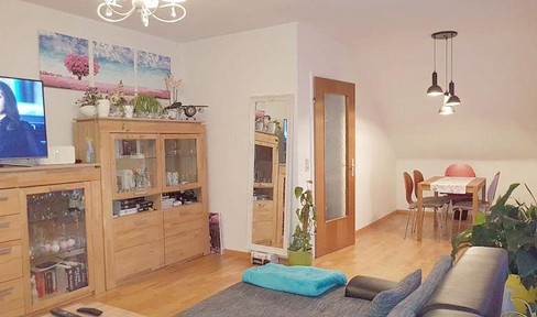 Very nice, modern 2-room apartment with balcony, fitted kitchen and parking space in Hannover-List