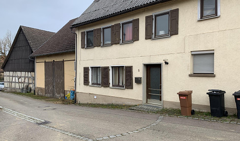 Günstiges Mehrfamilienhaus mit Potential