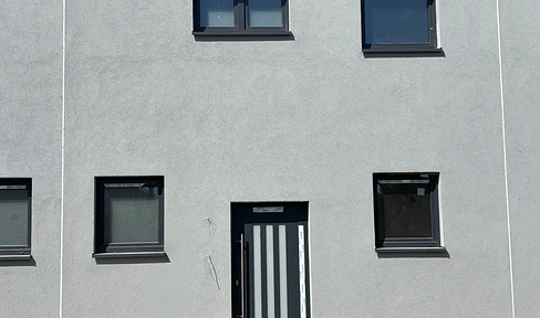 energieeffizientes Neubau-Reihenmittelhaus mit Garten ab 07/2025 - von Privat