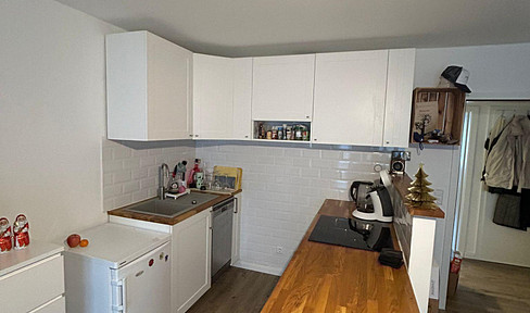 2 room apartment, castle view, bright and modern, best location, new kitchen