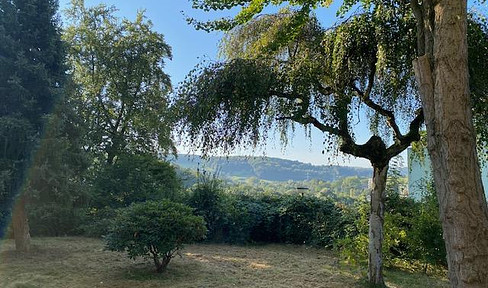 Eigentumswohnung 4,5 Raum mit Balkon und Blick ins Grüne, stadtnah