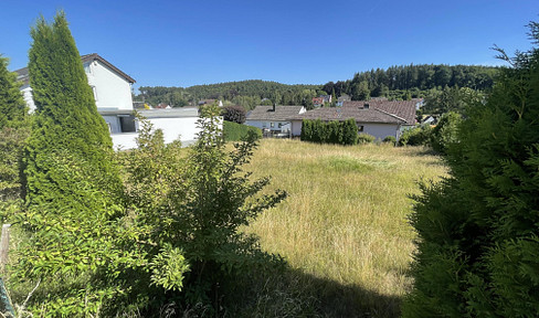 Quiet building plot in Aystetten - from private owner