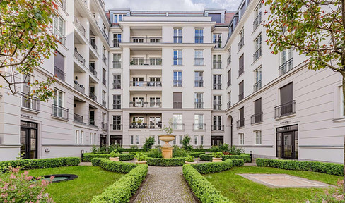 Elegant living in Berlin Mitte