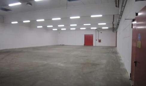 Warehouses 540 m² and 1,000 m² in the industrial area ONLY € 2.75/m²