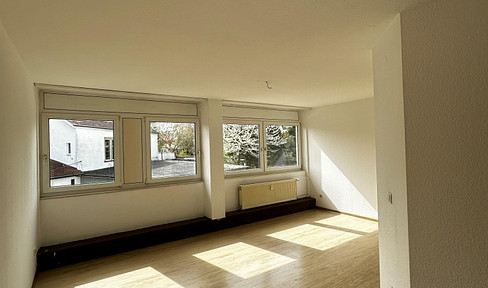 Lichtdurchflutete 2-ZKB Wohnung am Schloss