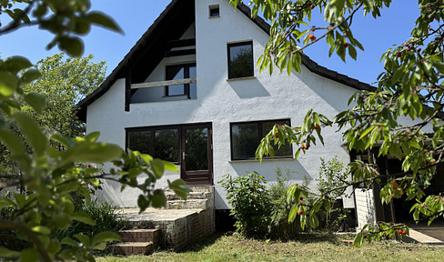 Einfamilienhaus mit tollem Garten