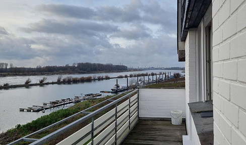Duplex apartment with direct view of the Rhine - first occupancy after refurbishment