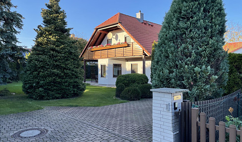 Quietly located detached house in the south-east of Leipzig