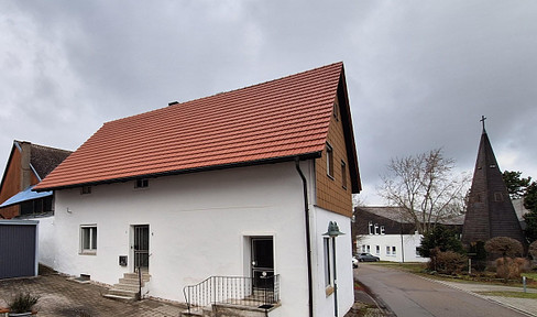 Einfamilienhaus mit Nebengebäude, KFZ-Werkstatt & Carport