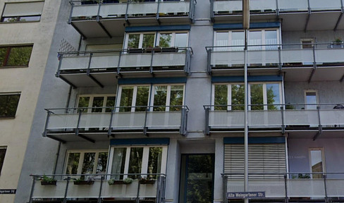 Moderne 2 Zimmerwohnung mit Balkon, Einbauküche und Stellplatz in Durlach