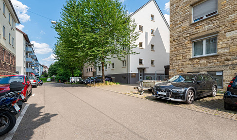 3-room apartment in a good location in Bad Canstatt near the spa gardens: parking lot, kitchen, quiet location, close to the subway