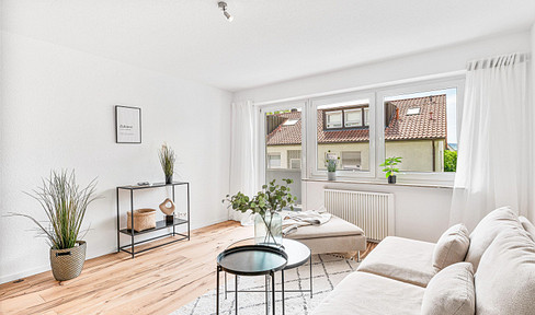 Lichtdurchflutete, sanierte Wohnung mit 3 Zimmern – bezugsfrei