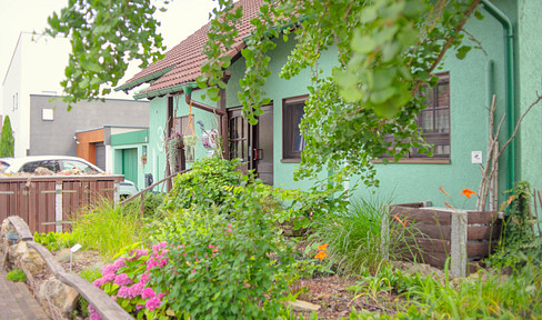 Multi-generational artist's house with special character seeks new owner!