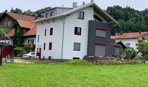 Erdgeschosswohnung voll möbiliert