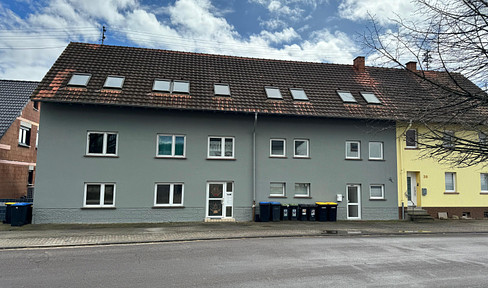 wunderschöne, neu renovierte und ruhige 4 Zimmer/Küche/Bad - Wohnung im Grünen