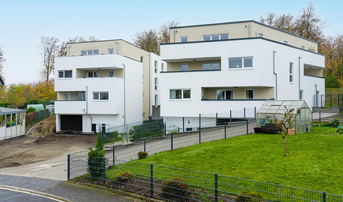 Exklusives 2 Zimmer-Penthouse, Erstbezug mit Einbauküche, Dachterrasse, Klima, Bad, Gäste-WC u.v.m.