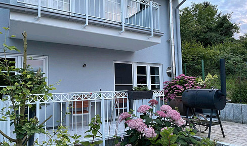 Traumhaftes Zweifamilienhaus in begehrter Lage von Kraichtal