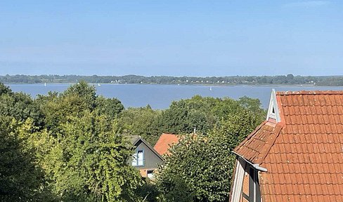 Haus mit unverbaubarem Schleiblick (provisionsfrei)