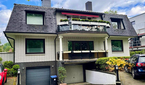 Stilvolle 4-Raum-Hochparterre-Wohnung, mit Vollkeller (Maisonette) und Garten - von privat
