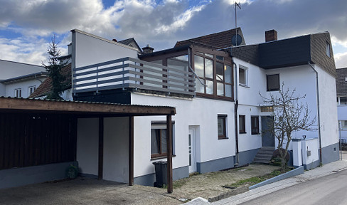 Spacious semi-detached house in the vineyards