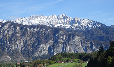 HIDEAWAY MIT GROSSEM GARTEN UND SPEKTAKULÄREM ALPENBLICK