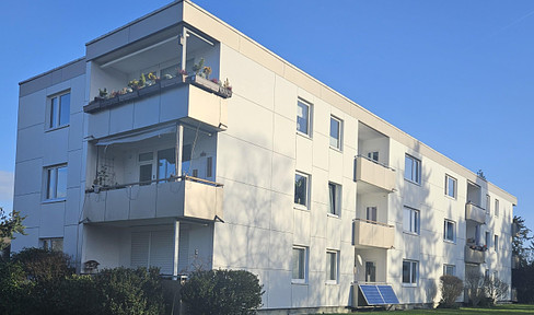 Geschmackvolle, modernisierte/renovierte 3-Zimmer-Wohnung mit Balkon in Halstenbek