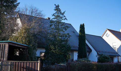 One/two-family house for sale in Wilhelmsdorf in a preferred residential area