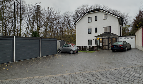 Newly renovated 55 sqm basement apartment with terrace and garage in Bochum-Wiemelhausen