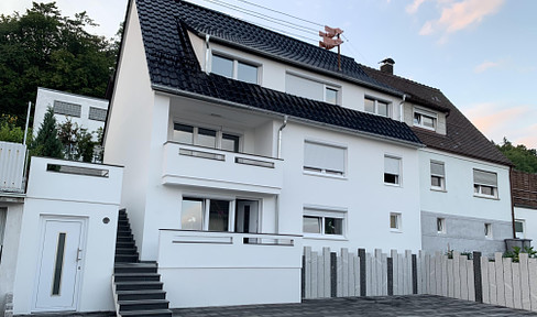 Mehrfamilienhaus in Elchingen mit Blick auf die Alpen