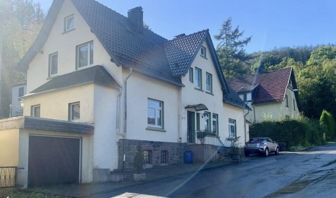 Modernized two-family house - ideal as a multi-generation home or investment near Lüdenscheid