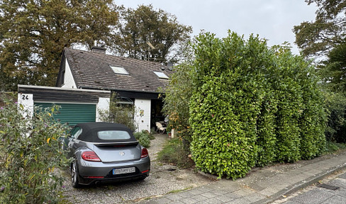 Semi-detached house in the countryside